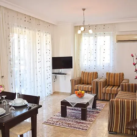 Violet 2 Apartment *